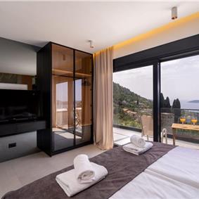 4 bedroom villa with pool in Dubrovnik region, sleeps 8 